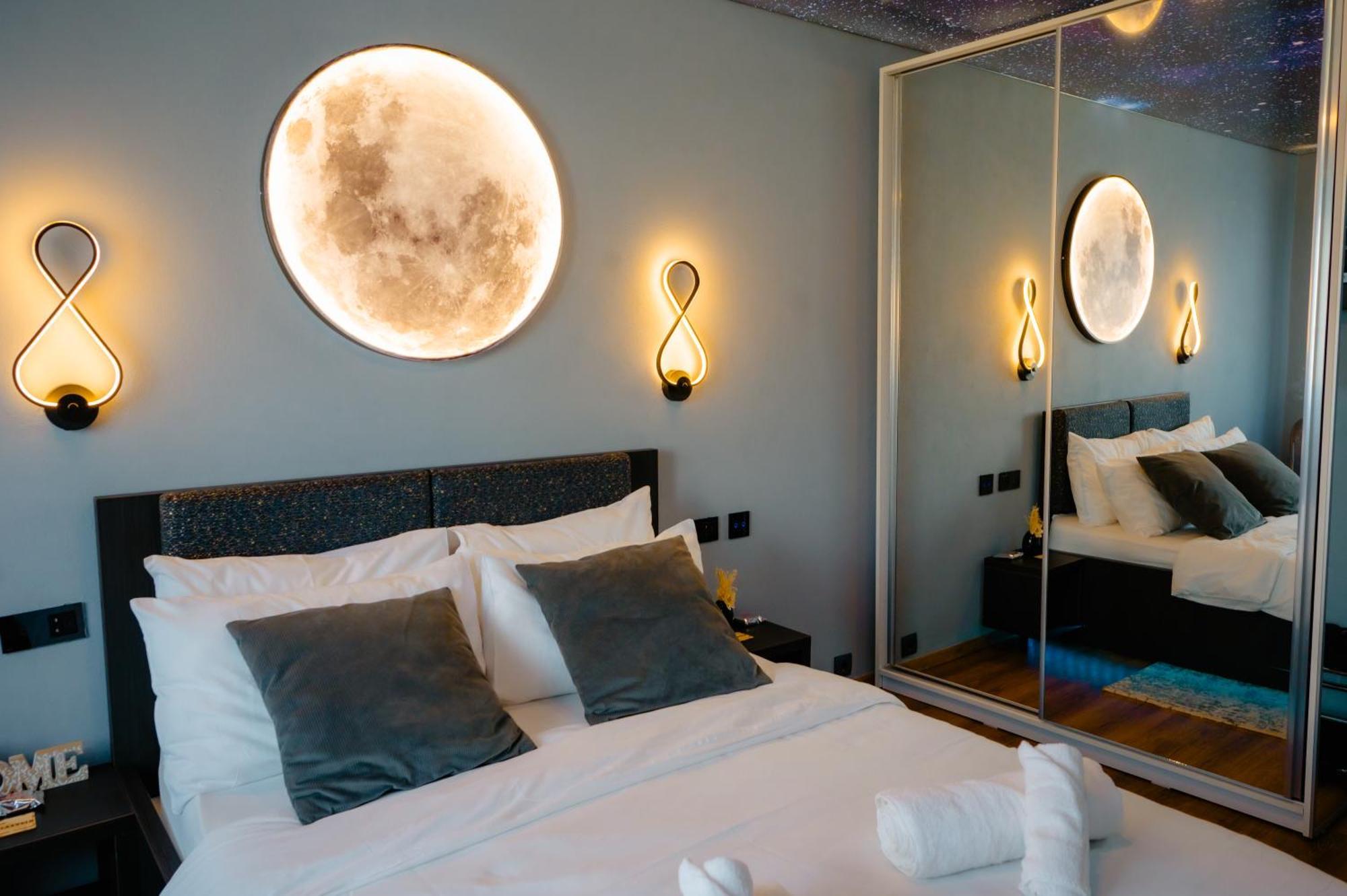 Relaxveld Galaxy Apartment Curtea De Arges Bagian luar foto