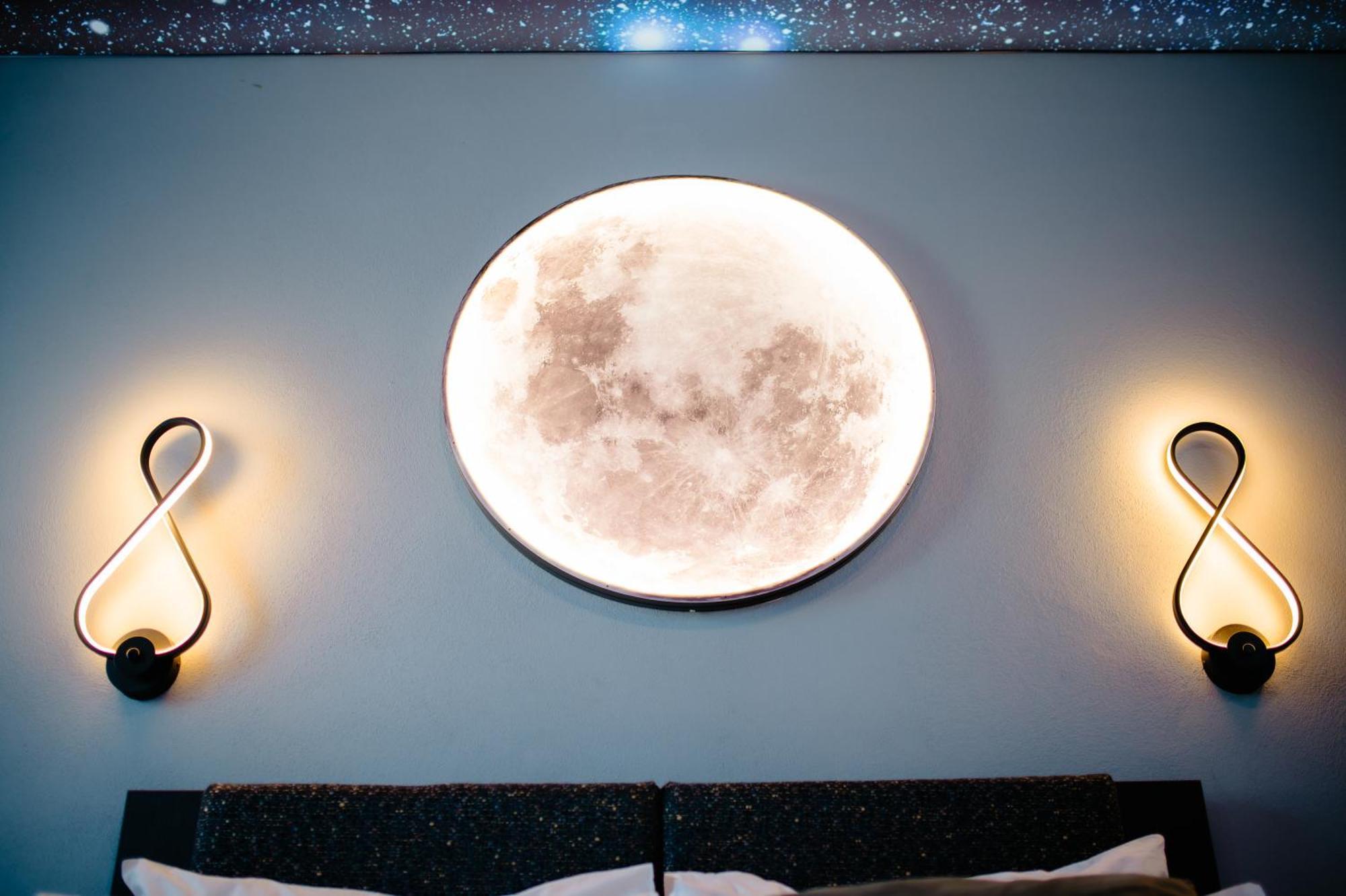 Relaxveld Galaxy Apartment Curtea De Arges Bagian luar foto